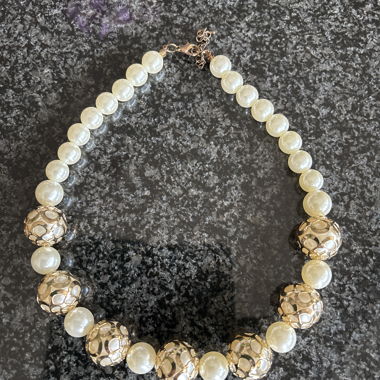 Gold Fashion Pearl Necklace