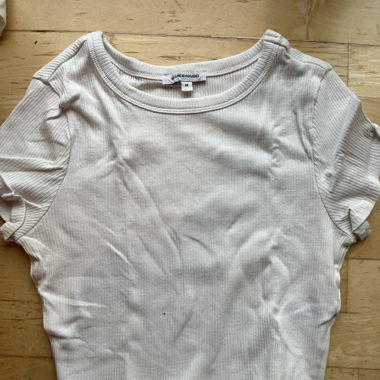 2 Crop Tops