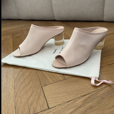 Rosa satinierte Leder-Mules von Repetto