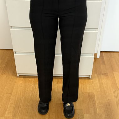 Schwarze Stoffhose