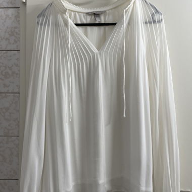 Weisse Bluse