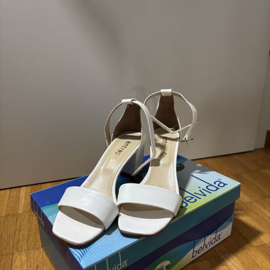 Sandales à talons blanche NEUVES