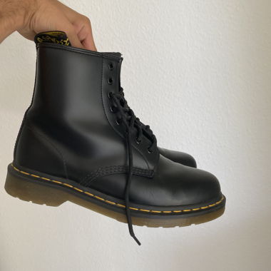 Dr. Martens Classic Boots - EU 42