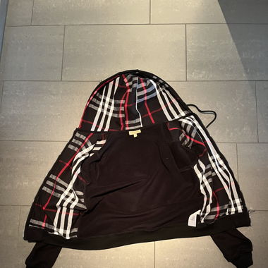 Burberry Zipper (black)