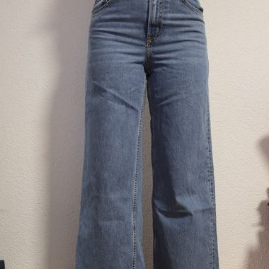 Jeans a gamba larga