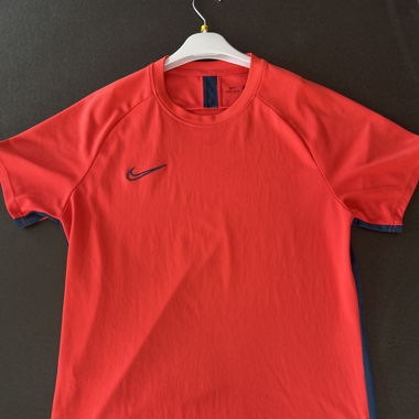 T-shirt Nike