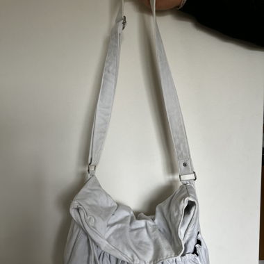 Weisse Tasche