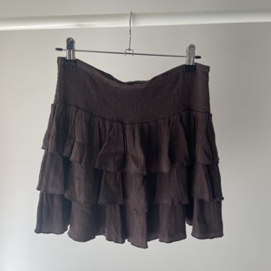 Bershka Brauner Minirock mit Rüschen