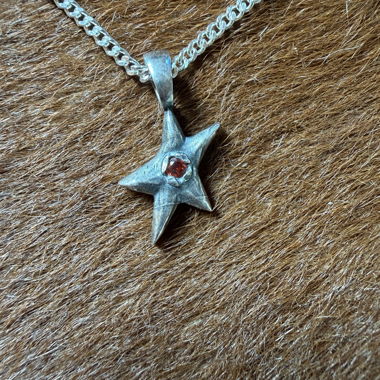TwoJeys star necklace