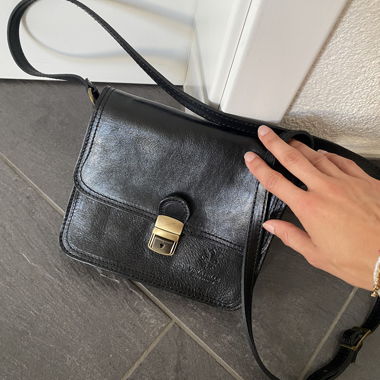 Small cross-body bag 