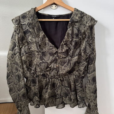 NIKKIE Bluse Gr. 38