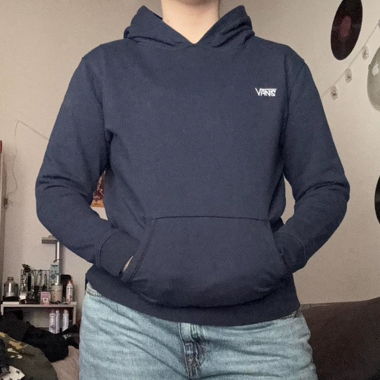 vans navy blue hoodie with embroidered logo