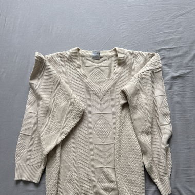 Beige textured sweater 