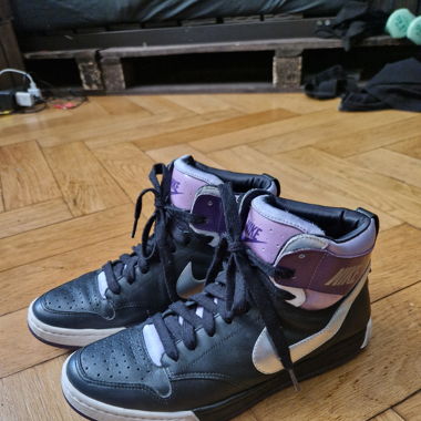 Nike shoes