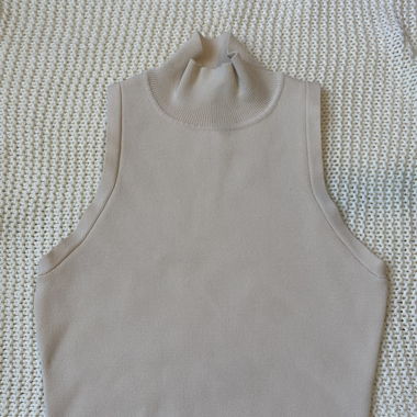 High neck top