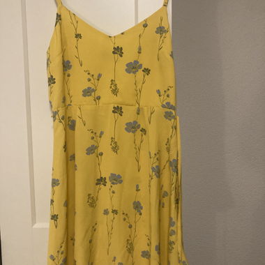 Vestito floreale giallo