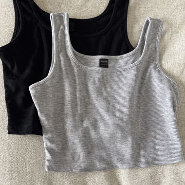 grey and black top