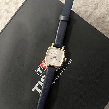 Tissot Lovely Suqare