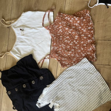 4-Piece Set of Women’s Tops