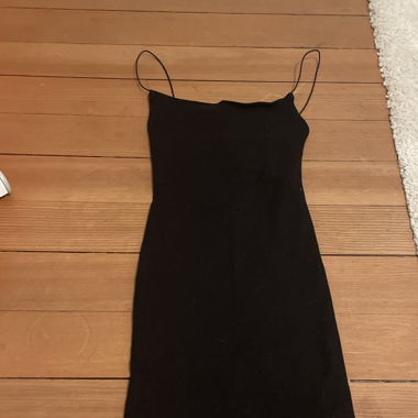 Schwarzes Kleid mit Spagetti träger