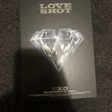 Album EXO – LOVE SHOT avec carte photo