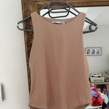 Body beige Zara 