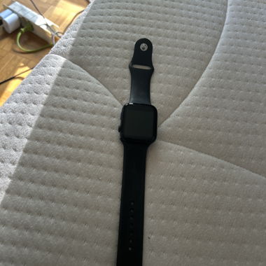 Montre connectée noire