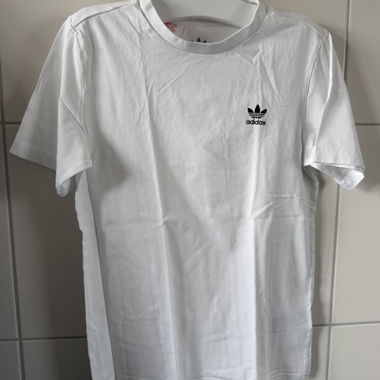 T-shirt Adidas bianca bambino