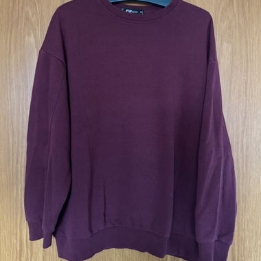 Dunkelroter Basic-Pullover 