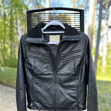 Vintage dark brown leather jacket