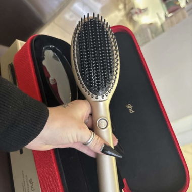 GHD Glide heated/smoothing brush