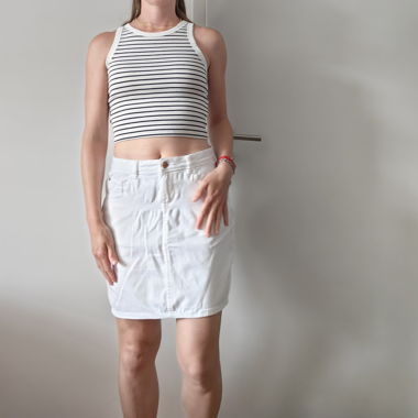 Mini-jupe blanche en jeans 
