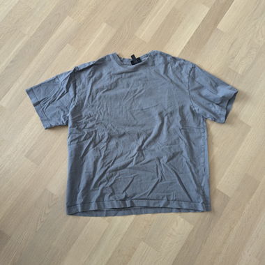 T-shirt a vestibilità ampia L