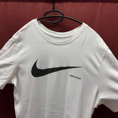 T-shirt nike blanc