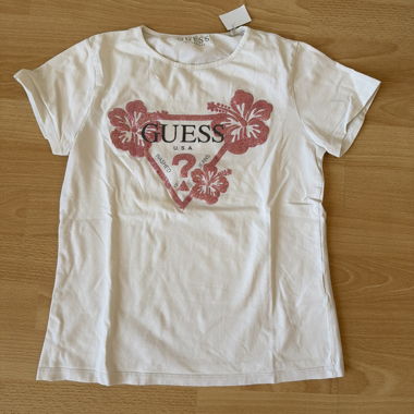Guess White T-Shirt