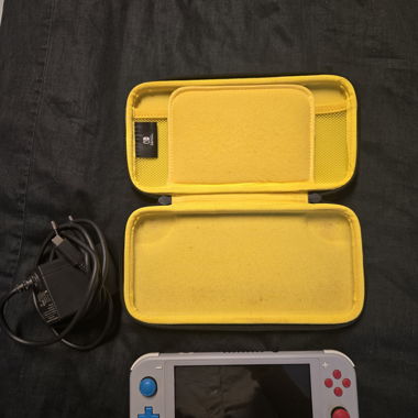 Nintendo Switch Lite Collector Pokémon
