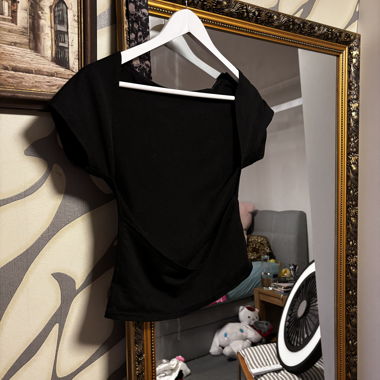 backless black top