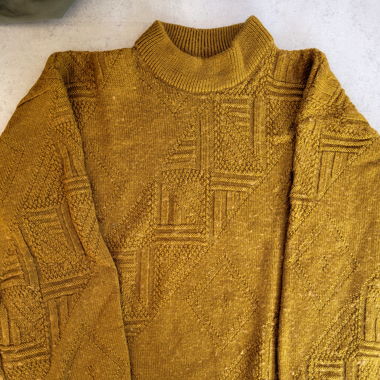  yellow sweater 