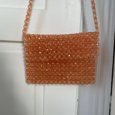 Perlenhandtasche