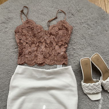 haut en dentelle zara