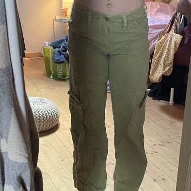 urban outfitters cargo hose