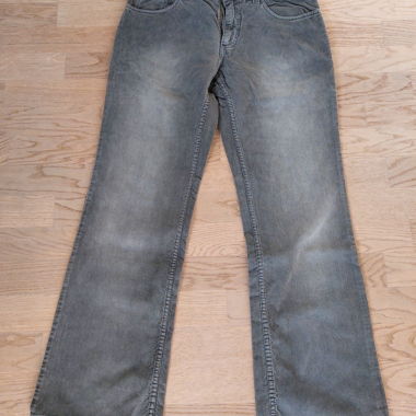 Pantaloni Manchester S.Oliver, W32 L34 – mai indossati