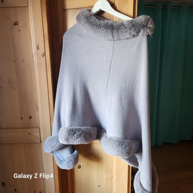 Poncho/cape