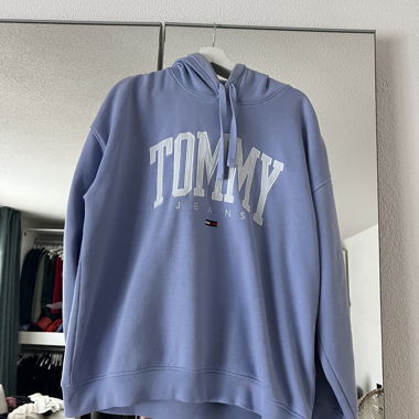 Felpa Tommy Jeans in azzurro chiaro