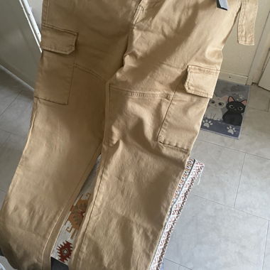Pantalon cargo beige EUR 42 avec ceinture