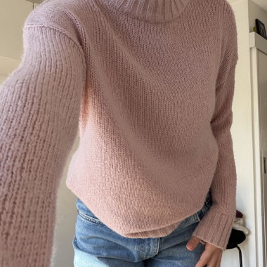 Maglione di maglia rosa