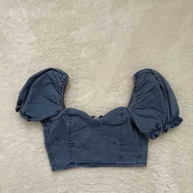 Denim Cropped Top mit Puffaermeln