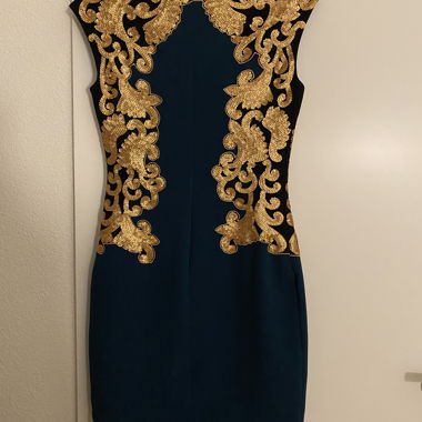 Goldbesticktes Cocktail Kleid