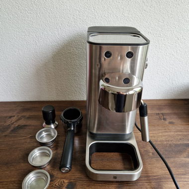 Macchina da caffè espresso WMF Lumero con portafiltro