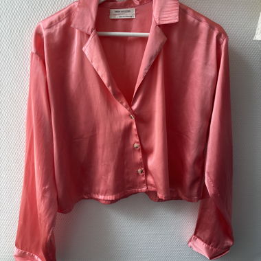 Cropped blouse